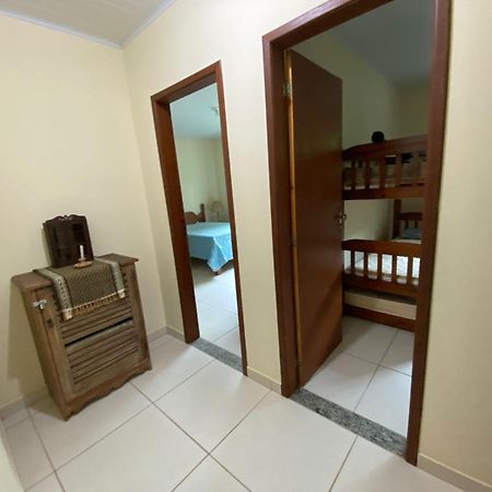 Lumiar Casa Solar Churrasqueira Com 3 Quartos Sendo Um Suite Arejada, Jardim A 700M Do Centro Bagian luar foto