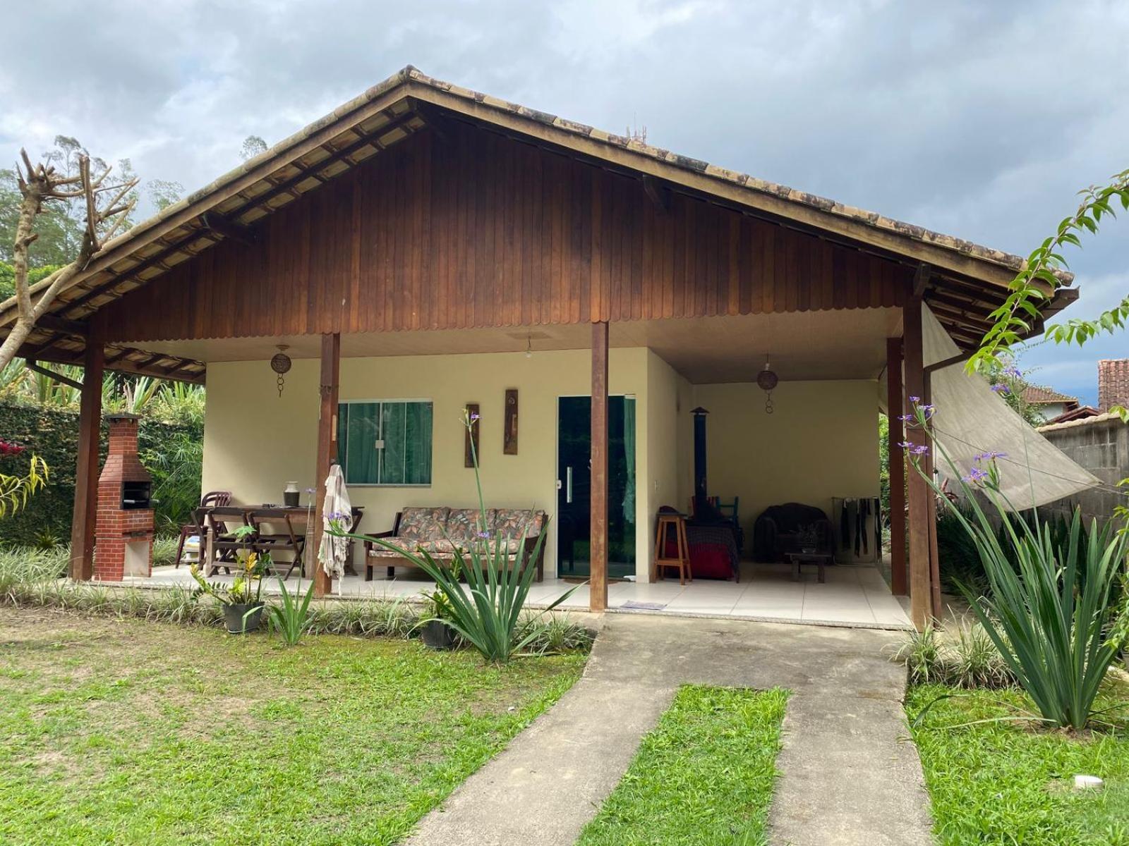 Lumiar Casa Solar Churrasqueira Com 3 Quartos Sendo Um Suite Arejada, Jardim A 700M Do Centro Bagian luar foto